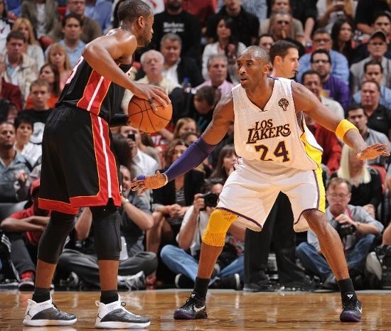 凭借不懈的 凭借不懈的