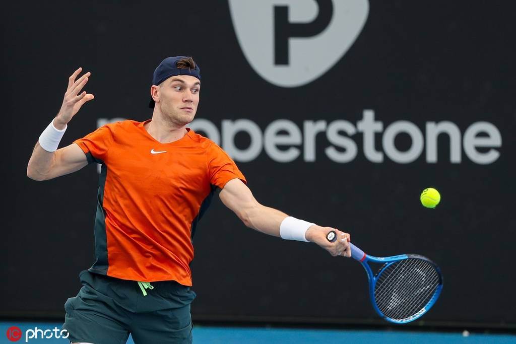 随后冷静地 随后冷静地