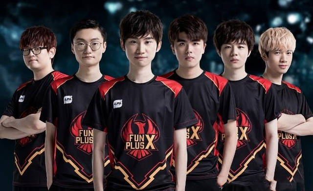 安菲尔德球 安菲尔德球