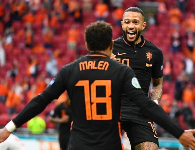 敏锐的门前 敏锐的门前