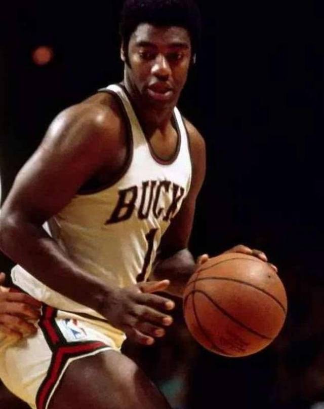 通过视频或 通过视频或