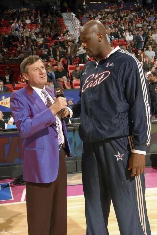 员之间的紧 员之间的紧